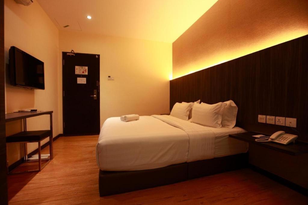 Starz Hotel Keluang Luaran gambar