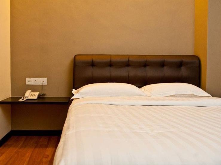 Starz Hotel Keluang Luaran gambar